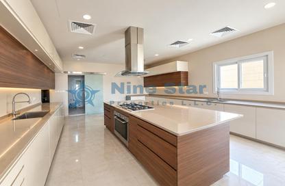 Villa - 5 - 5 for rent in Jumeirah 3 Villas - Jumeirah 3 - Jumeirah - Dubai
