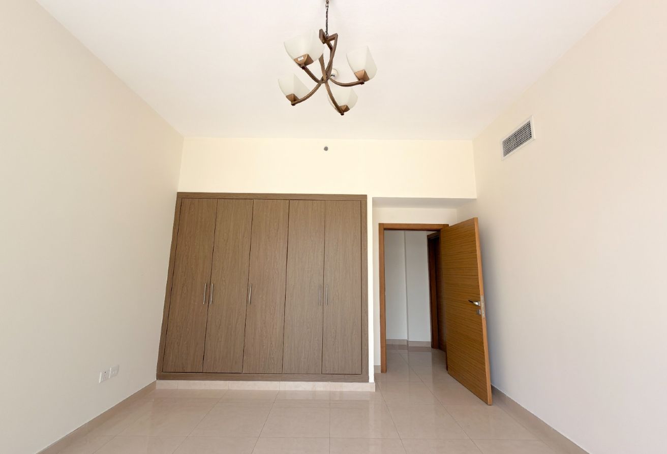 1 Month Free | Spacious | Multiple Chq gallery image