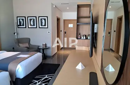 شقة - 1 حمام للبيع في سكاي باي هوتيل - الخليج التجاري - دبي