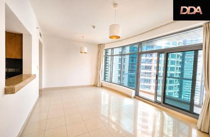 Apartment - 1 Bedroom - 2 Bathrooms for rent in Fairfield Tower - Park Island - Dubai Marina - Dubai