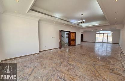 Villa - 4 - 5 for rent in Khalifa City A Villas - Khalifa City A - Khalifa City - Abu Dhabi