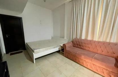 Apartment - Studio - 1 for rent in Al Thamam 30 - Al Thamam - Remraam - Dubai Apartment - Studio - 1 for rent in Al Thamam 30 - Al Thamam - Remraam - Dubai