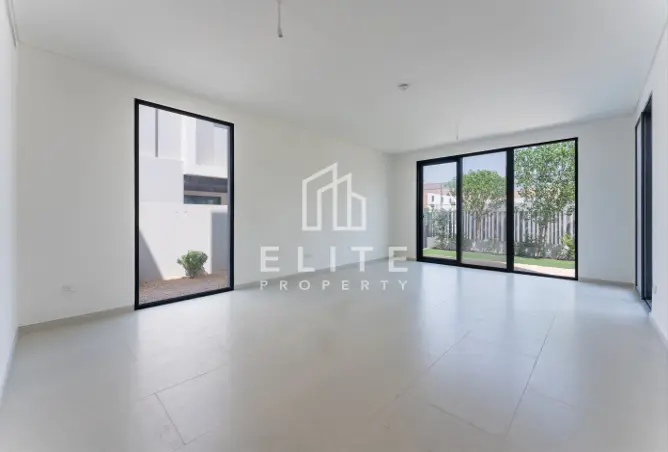 156004698 - Property Image 3