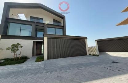 Villa - 5 Bedrooms - 7 Bathrooms for sale in Nad Al Sheba Gardens 2 - Nad Al Sheba Gardens - Nad Al Sheba 1 - Nad Al Sheba - Dubai
