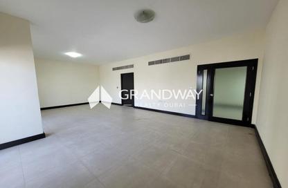 Apartment - 3 - 3 for rent in Maktoum Road Building - Riggat Al Buteen - Deira - Dubai