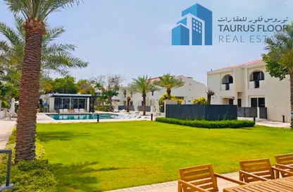Villa - 4 Bedrooms - 4 Bathrooms for rent in Jumeirah 2 Villas - Jumeirah 2 - Jumeirah - Dubai