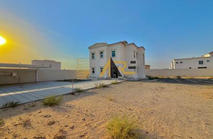 Villa - 3 Bedrooms - 5 Bathrooms for rent in Al Rahmaniya 1 - Al Rahmaniya - Sharjah