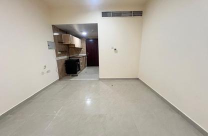 Apartment - Studio - 1 for rent in Fire Station Road - Muwaileh - Sharjah
