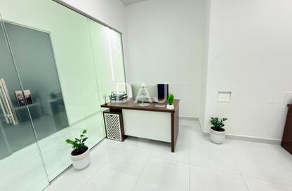 Office Space - Studio - 1 Bathroom for rent in Red Avenue - Al Garhoud - Dubai