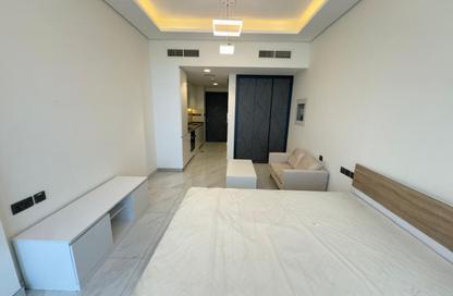 Apartment - Studio - 1 for rent in Samana Golf Avenue - Dubai Studio City - Dubai