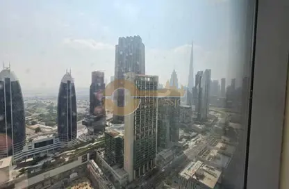 Apartment - 3 Bedrooms - 3 Bathrooms for rent in 21st Century Tower - Sheikh Zayed Road - Dubai
