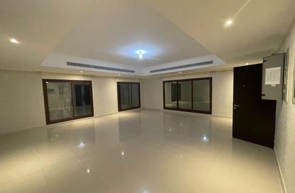 Apartment - 3 Bedrooms - 4 Bathrooms for rent in Al Mushrif - Abu Dhabi
