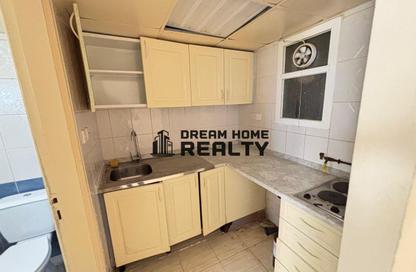 Apartment - Studio - 1 Bathroom for rent in Al Majaz 3 - Al Majaz - Sharjah Apartment - Studio - 1 Bathroom for rent in Al Majaz 3 - Al Majaz - Sharjah