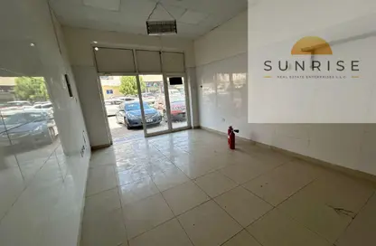Shop - Studio for rent in Muwailih Building - Muwaileh - Sharjah