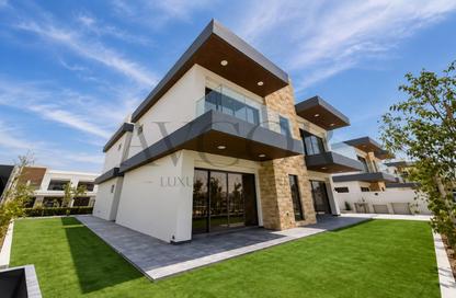 Villa - 6 Bedrooms - 7 Bathrooms for sale in Venice - Damac Lagoons - Dubai