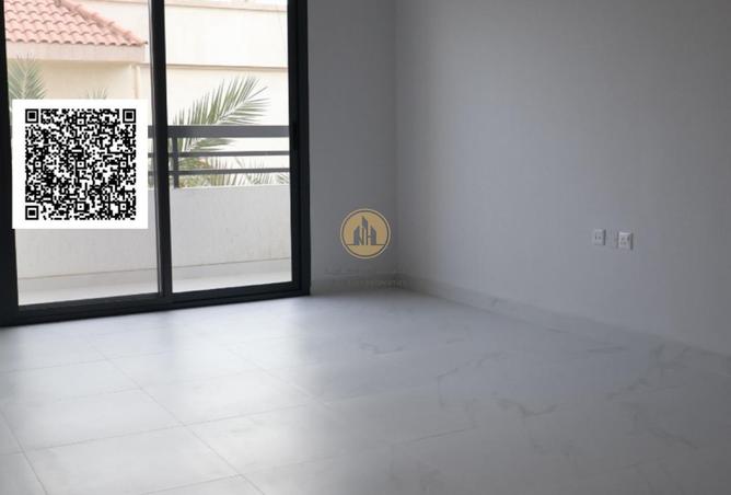 84085061 - Property Main Image