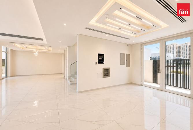116804799 - Property Image 3