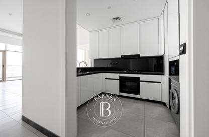 Apartment - 2 Bedrooms - 3 Bathrooms for sale in Curve by Sentro - Arjan - Dubai
