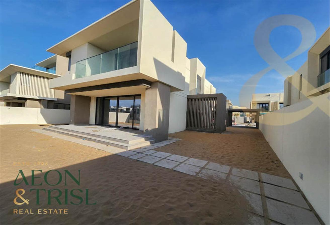 Spacious 4 Beds + Maids | Jebel Ali Village photo 5