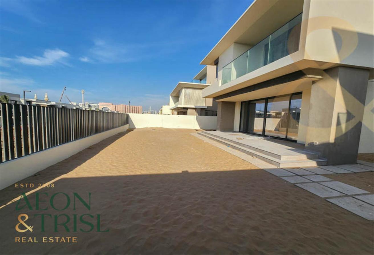 Spacious 4 Beds + Maids | Jebel Ali Village photo 6