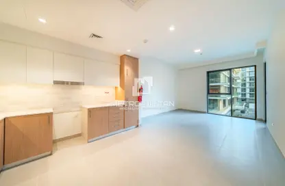 Apartment - 1 Bedroom - 1 Bathroom for rent in Seagate Building 2 - Seagate - Mina Rashid - Dubai