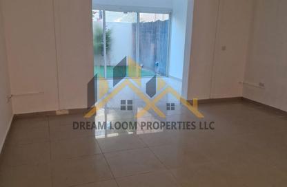 Villa - 3 Bedrooms - 4 Bathrooms for rent in Arabian Style - Al Reef Villas - Al Reef - Abu Dhabi Villa - 3 Bedrooms - 4 Bathrooms for rent in Arabian Style - Al Reef Villas - Al Reef - Abu Dhabi