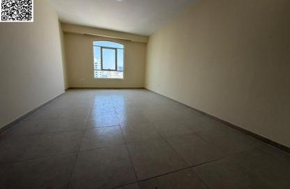 Apartment - 1 Bedroom - 2 Bathrooms for rent in Ajman Corniche Residences - Ajman Corniche Road - Ajman