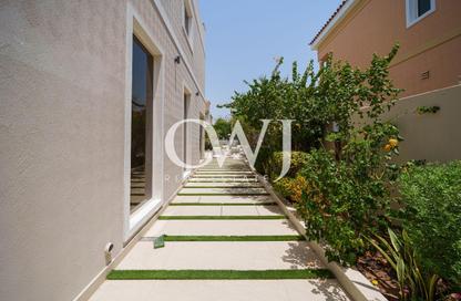 Villa - 5 - 5 for sale in The Centro - The Villa - Dubai