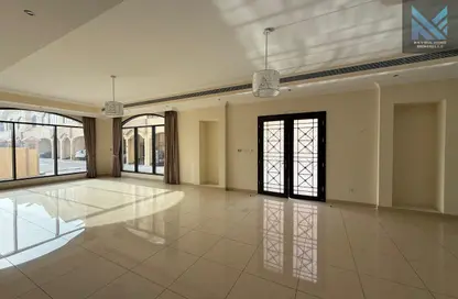 Villa - 6 Bedrooms - 7 Bathrooms for rent in Village 33 - Al Barsha 1 - Al Barsha - Dubai Villa - 6 Bedrooms - 7 Bathrooms for rent in Village 33 - Al Barsha 1 - Al Barsha - Dubai
