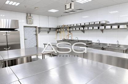 Warehouse - Studio - 1 for rent in Al Quoz Industrial Area 4 - Al Quoz Industrial Area - Al Quoz - Dubai