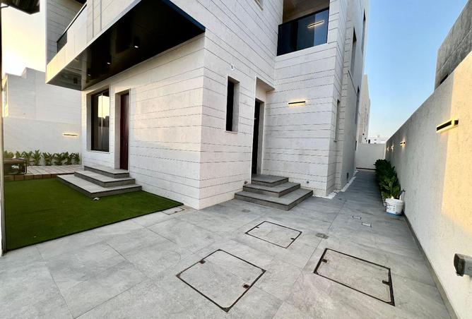 53163115 - Property Image 3