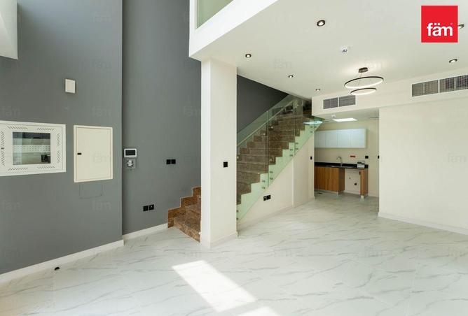 73654642 - Property Image 2