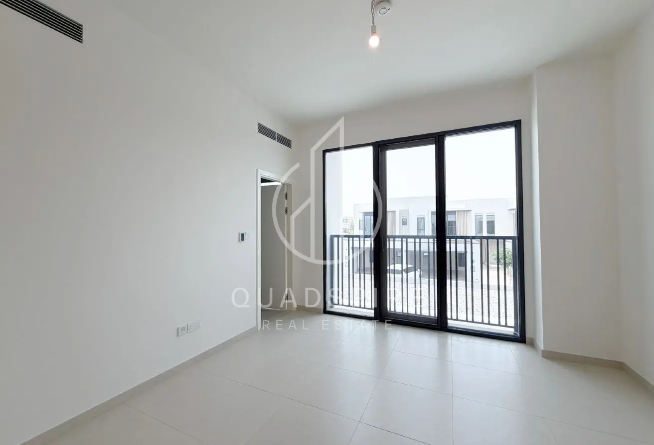 129765458 - Property Main Image