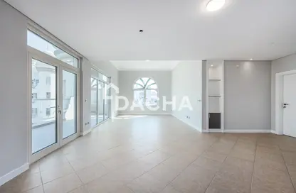 Apartment - 3 Bedrooms - 3 Bathrooms for rent in Al Sarrood - Shoreline Apartments - Palm Jumeirah - Dubai Apartment - 3 Bedrooms - 3 Bathrooms for rent in Al Sarrood - Shoreline Apartments - Palm Jumeirah - Dubai
