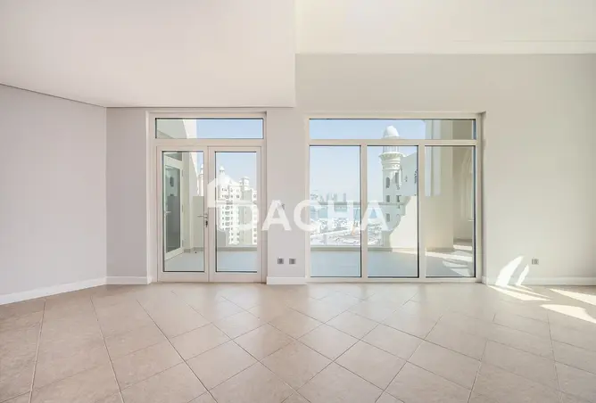 155066942 - Property Image 2