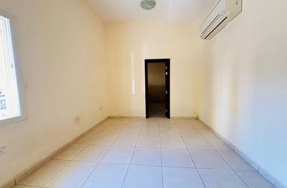 Villa - 5 Bedrooms - 3 Bathrooms for sale in Al Sabkha - Al Riqqa - Sharjah Villa - 5 Bedrooms - 3 Bathrooms for sale in Al Sabkha - Al Riqqa - Sharjah