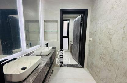 Villa - 7+ - 7+ for rent in Madinat Al Riyad - Abu Dhabi