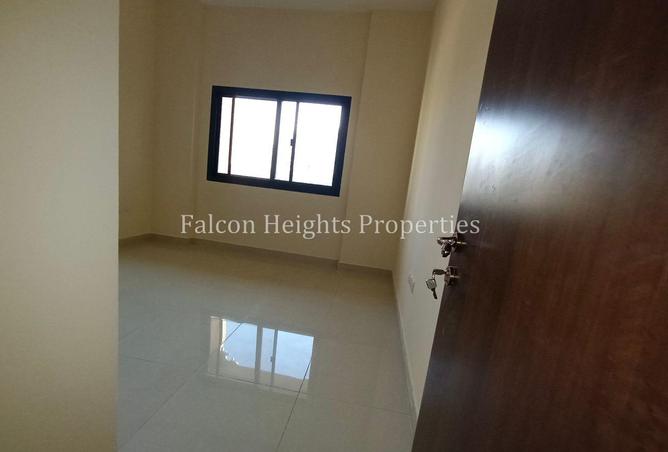 123847427 - Property Image 3