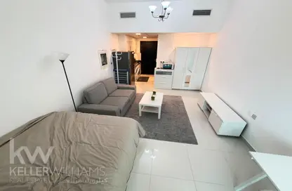 شقة - 1 حمام للايجار في مساكن النخبة رقم 2 - مساكن النخبة الرياضية - مدينة دبي الرياضية - دبي