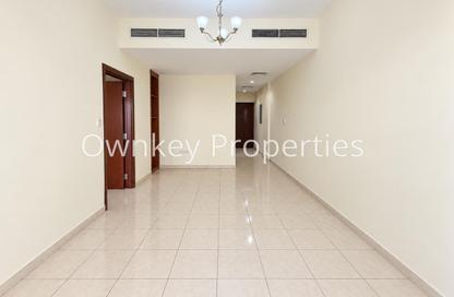 Apartment - 1 - 2 for rent in Al Menhali Building - Oud Metha - Bur Dubai - Dubai
