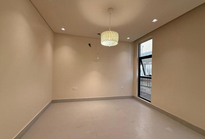 130655067 - Property Image 3
