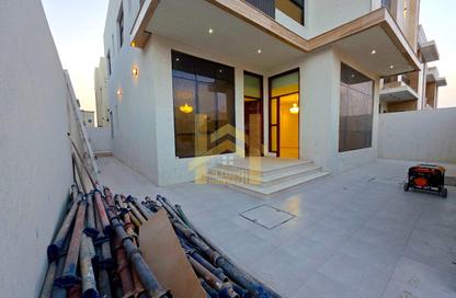 Villa - 5 - 7 for sale in Al Zaheya Gardens - Al Zahya - Ajman