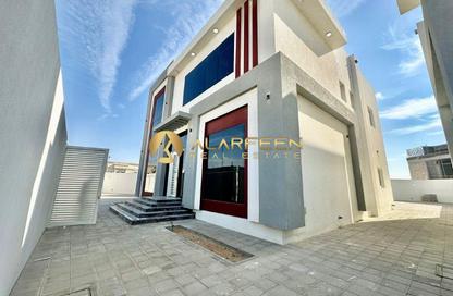 Villa - 5 Bedrooms - 6 Bathrooms for rent in Nad Al Sheba 4 - Nad Al Sheba - Dubai Villa - 5 Bedrooms - 6 Bathrooms for rent in Nad Al Sheba 4 - Nad Al Sheba - Dubai