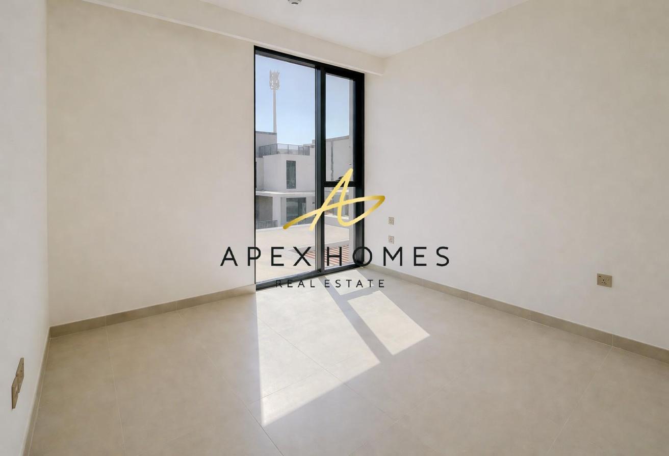 Brand New | Large Plot | Vacant Now photo 8