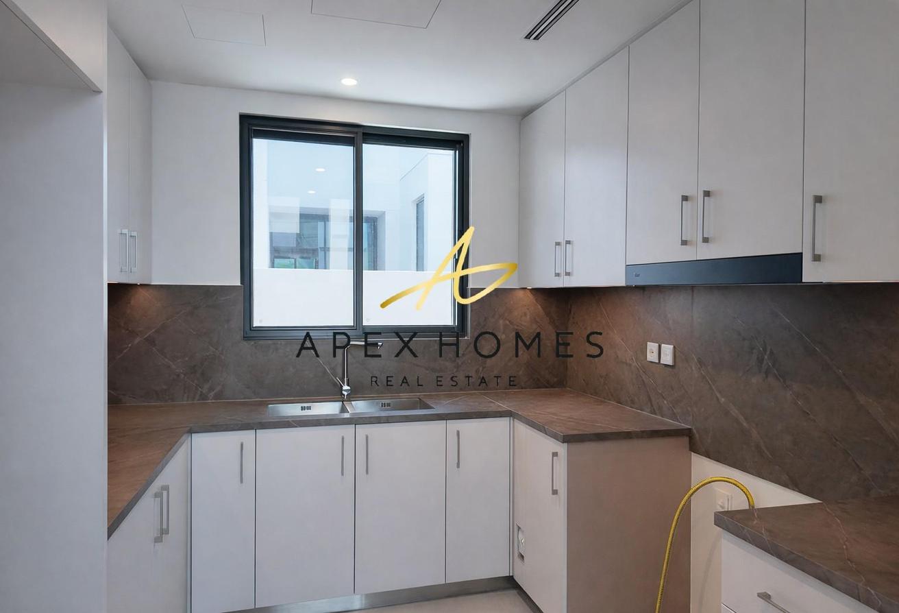 Brand New | Large Plot | Vacant Now photo 9