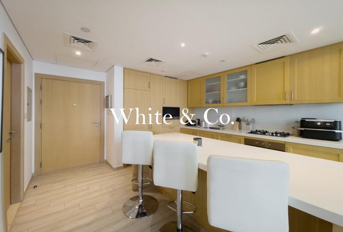 Ellington | Fully Furnished | Huge Layout photo 3