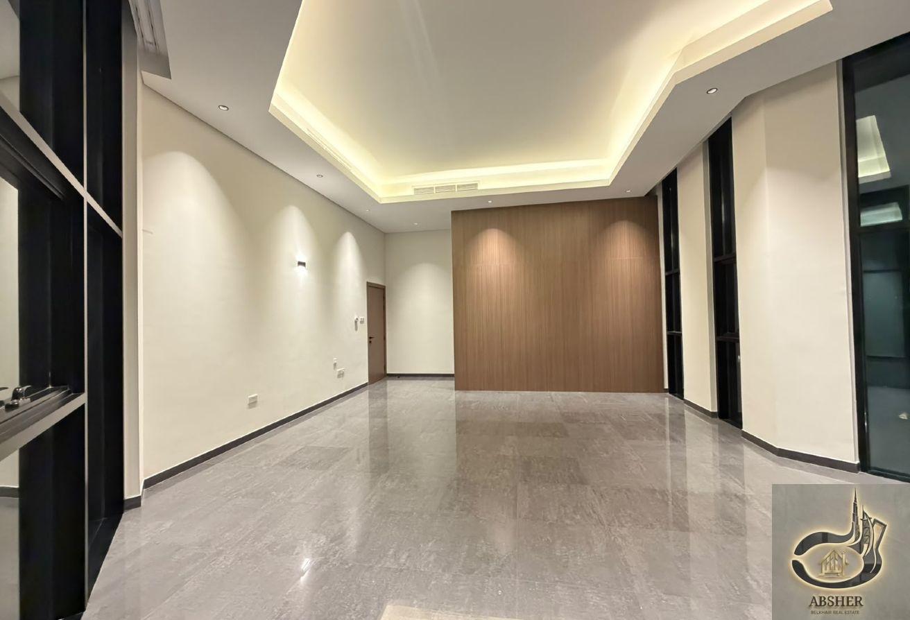 Al Warqa 4 Modern Design 5 Bedrooms Swimming Pool photo 12