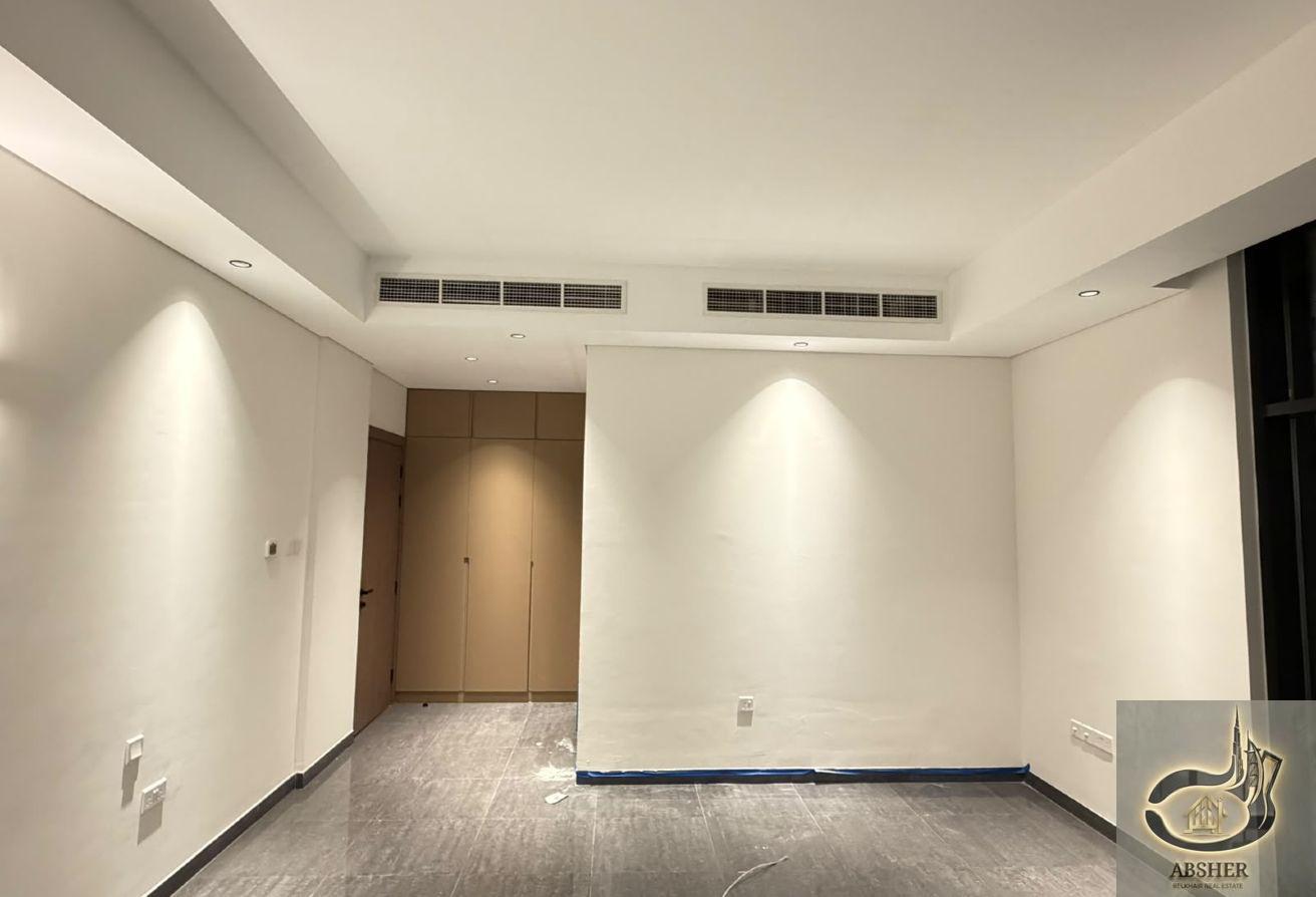 Al Warqa 4 Modern Design 5 Bedrooms Swimming Pool photo 15