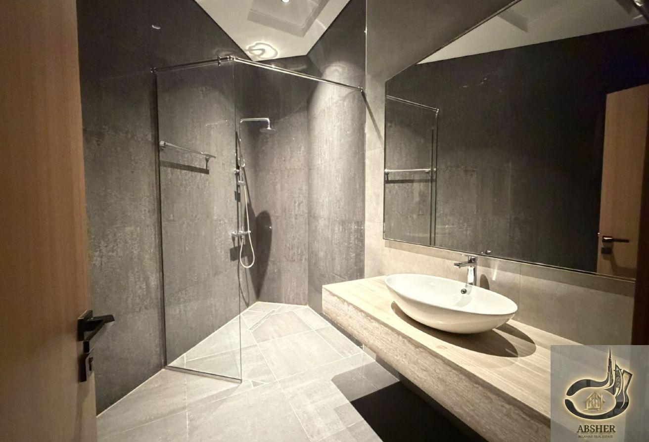 Al Warqa 4 Modern Design 5 Bedrooms Swimming Pool photo 17