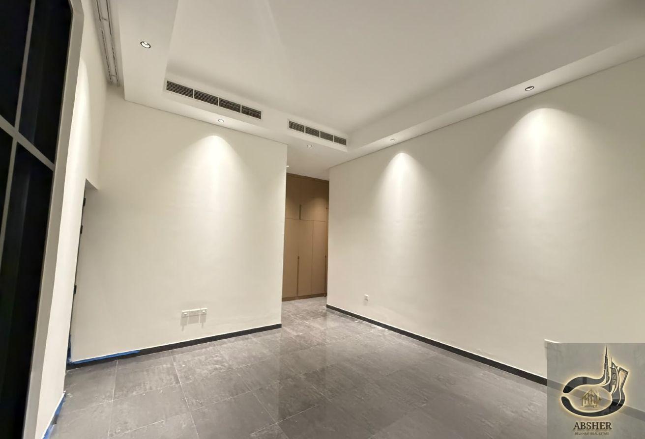 Al Warqa 4 Modern Design 5 Bedrooms Swimming Pool photo 9